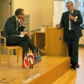 Mikael Damberg (S) och Leif Johansson, styrelseordförande AstraZeneca